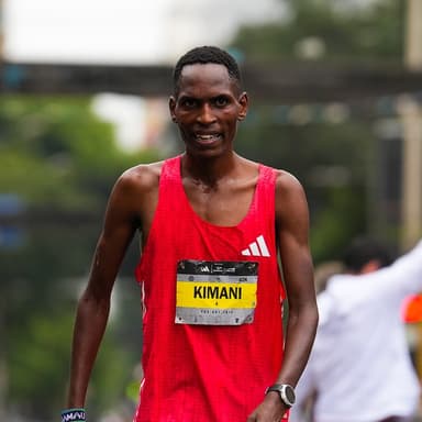 Michael Kimani Kamau at the Maratón Lima 42K, May 2026, wearing race number 4